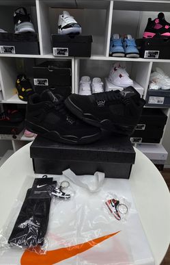Jordan 4 black cat 2025 size 9.5 men