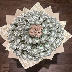 Money Bouquet With Roses 