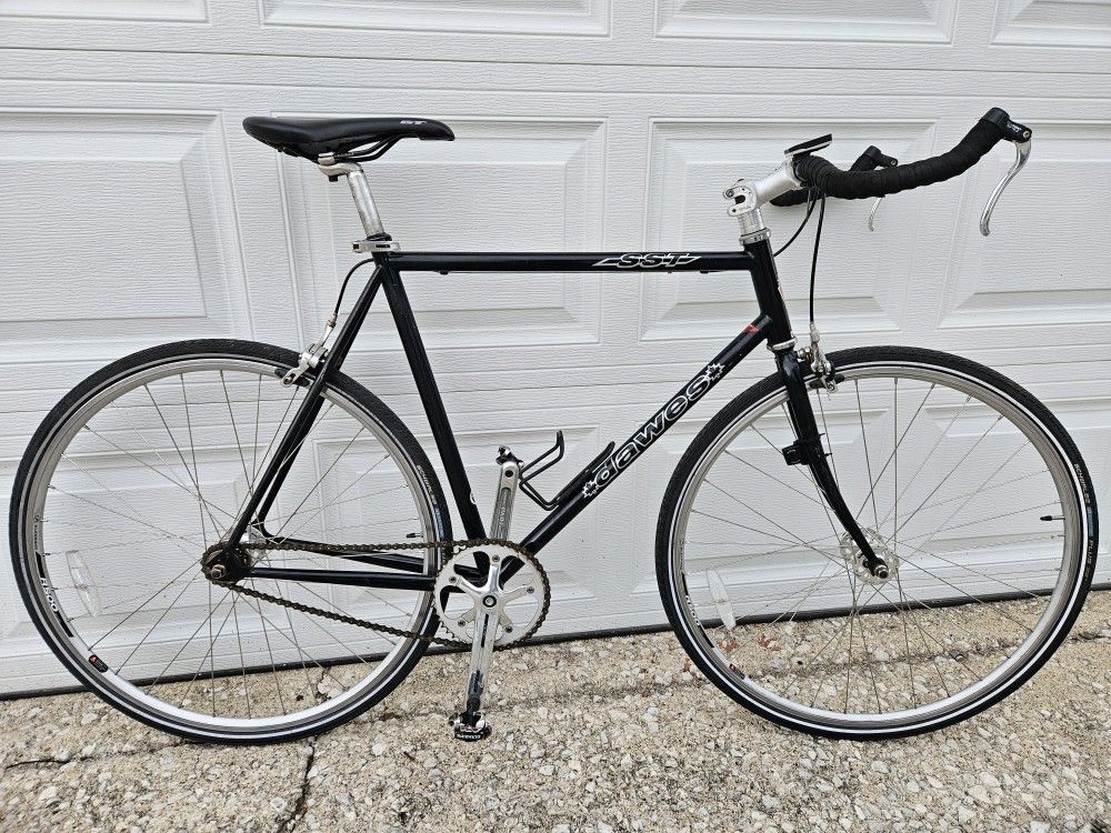 Fixie Dawes .frame 58 cm.quality light bike