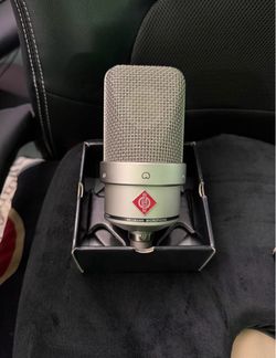 Neumann TLM 49 Large-Diaphragm Cardioid Condenser Microphone