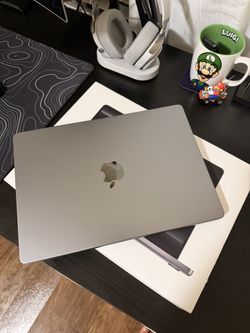 Macbook Pro 14 Inch M3