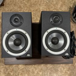 Used M Audio 5” Powered Monitor Speakers
