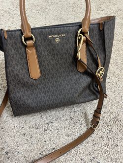Women’s handbag