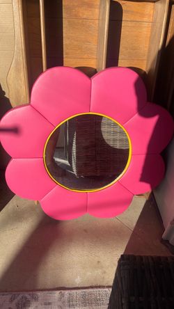 Flower mirror