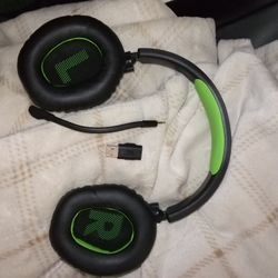 JBL Bluetooth HeadSet