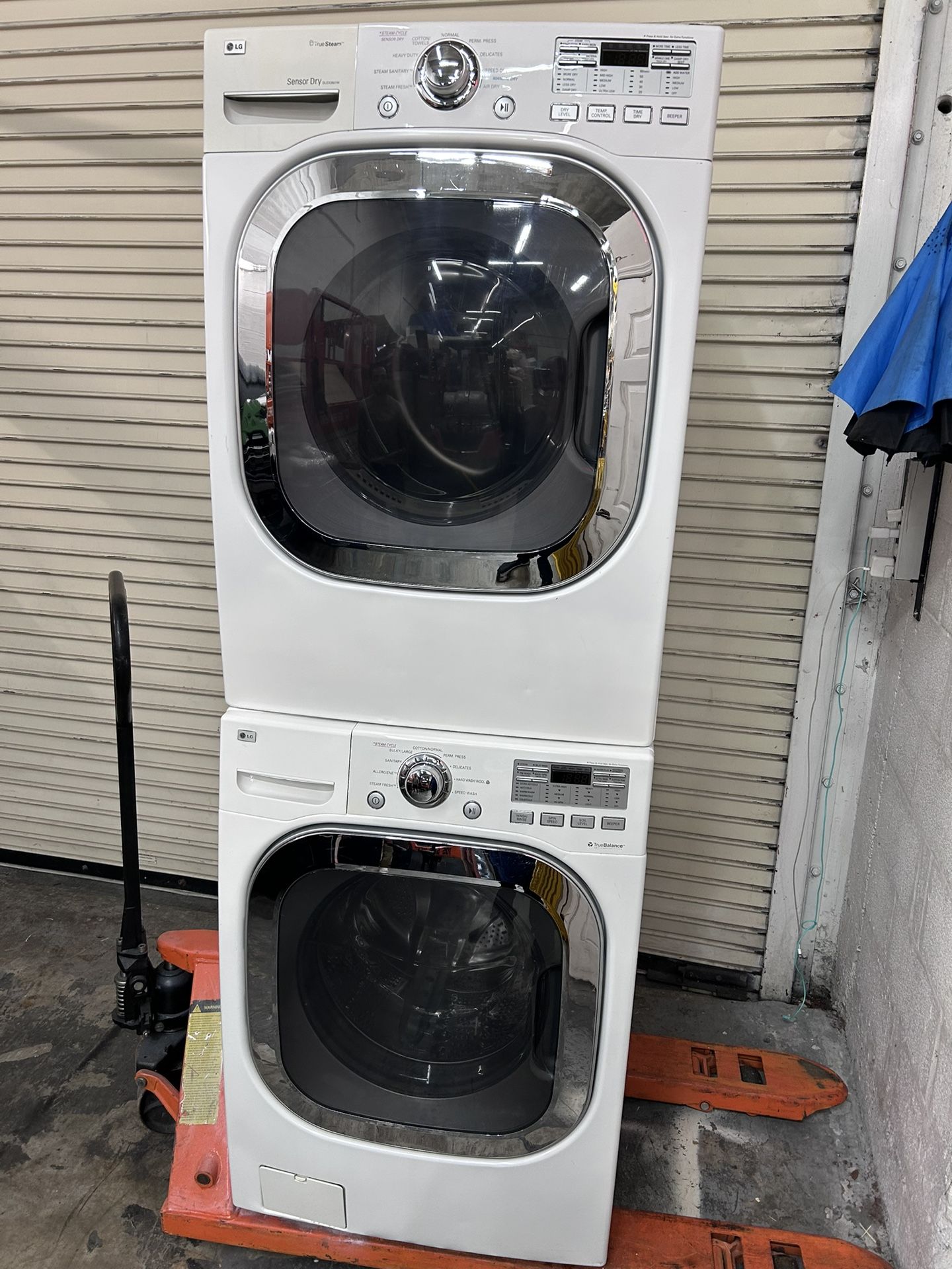 LG Washer Dryer Front Load Stackable Lavadora Secadora Electric 27” High Capacity Steam