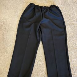 Alfred Dunner Women’s Size 18 Pants NEW
