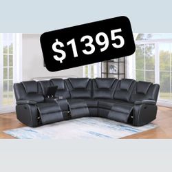 Reclining Sectional 3 Recliners.  Modual Move Pieces Around 