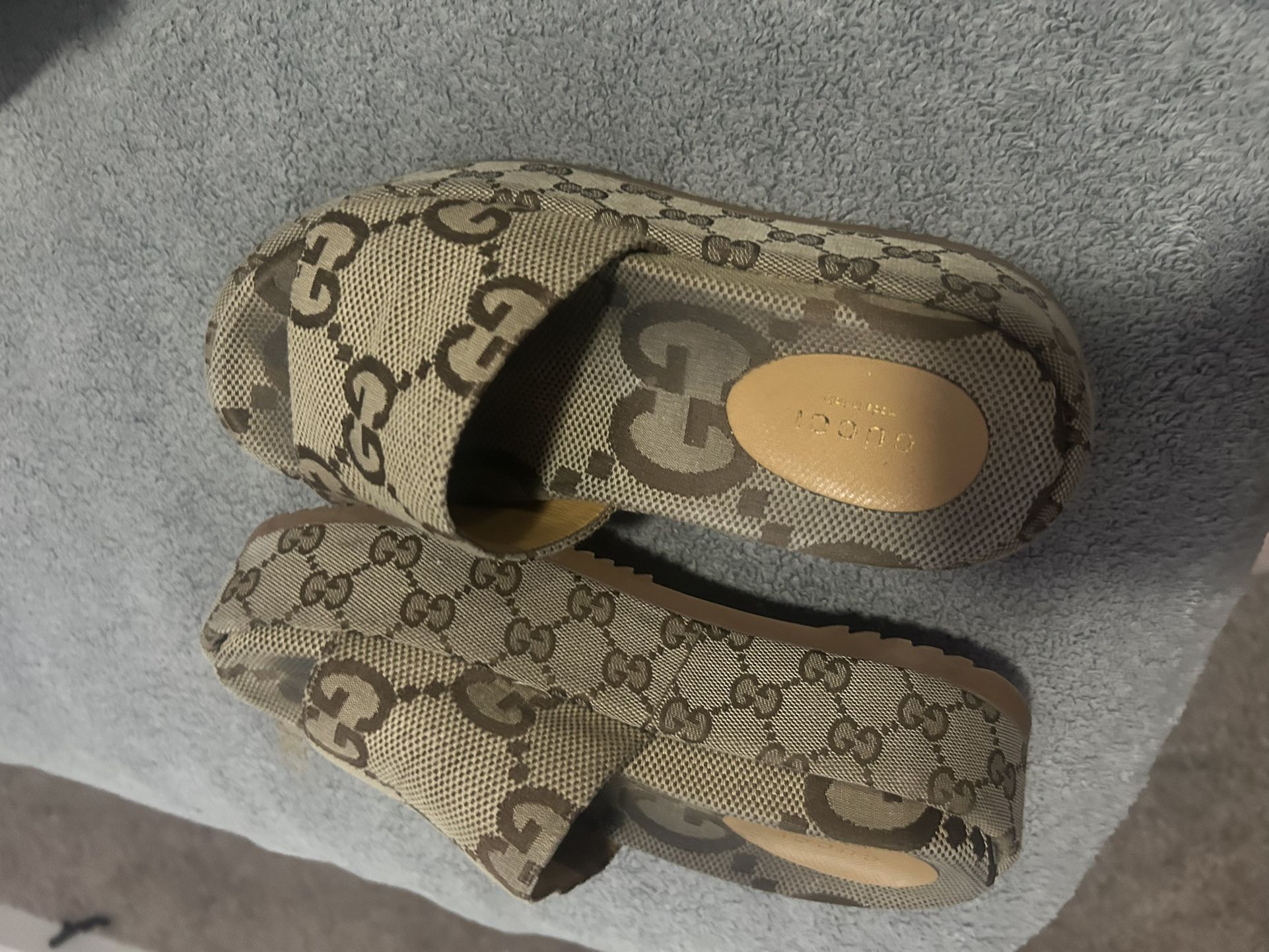 Gucci slides Size 6 - Box, Receipt And Bag Included