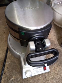 Waffle maker