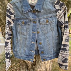 Thread and Supply Blue Jean Jacket Aztec Pattern Sleeves Womens Size S