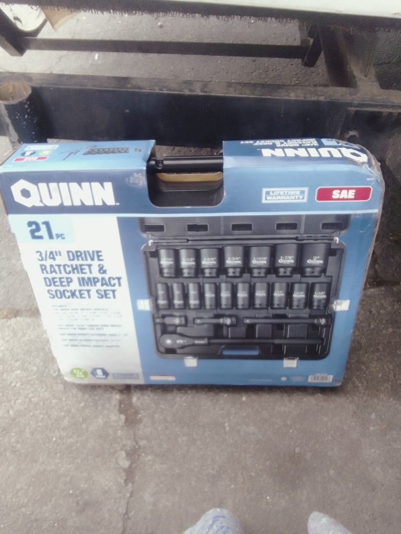 21. PC 3/4 Drive Rachet & Deep Socket Set