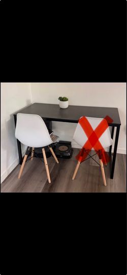 Desk & Chair
