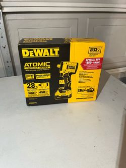 DewaltAtomic impact wrench kit