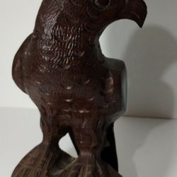 VINTAGE HAND CARVED WALNUT -   IRON WOOD EAGLE SCULPTURE 7.5"×4" - M49
