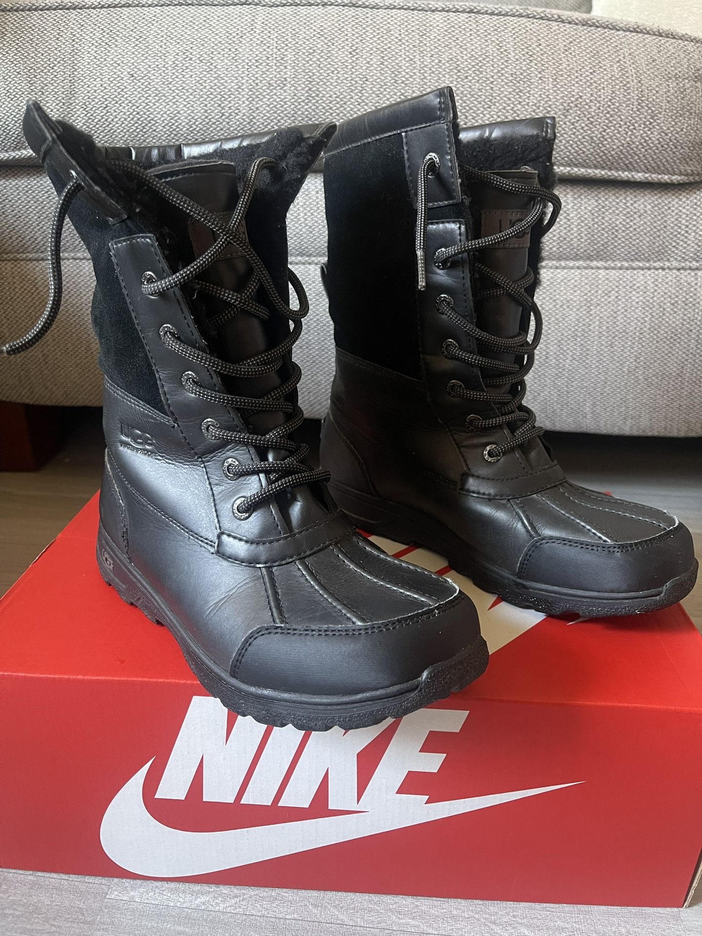 Ugg Boots Size 6 US