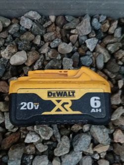 DEWALT 20V MAX XR 6.0 Ah Battery