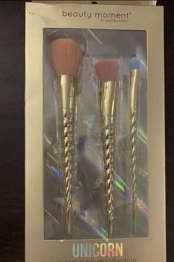 New never used brush set 30dlls for all