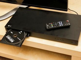 LG UP870 4K HD Smart Blu-ray player