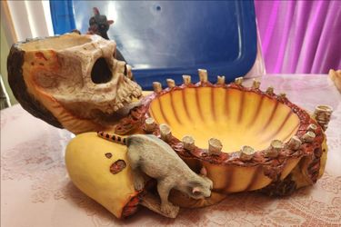 Vintage Spencer's "Rat's Meal" chip and dip bowl