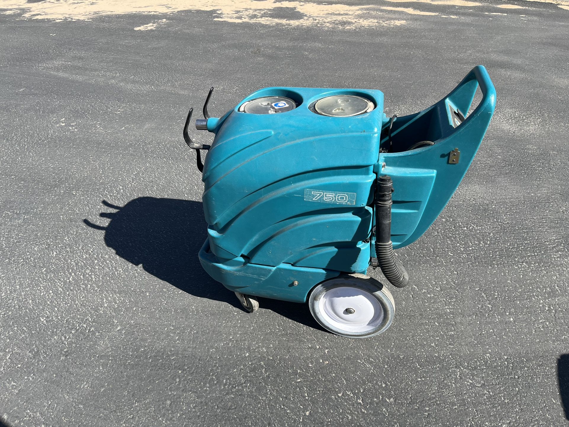 Tennant 750 All Surface Cleaner