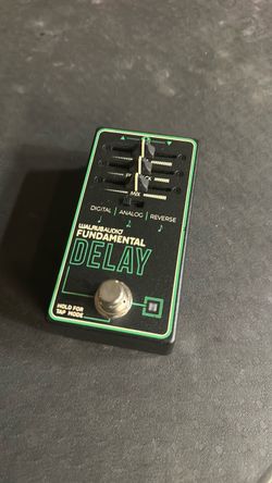 Walrus Audio Fundamental Delay Pedal