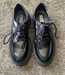 NEW Steve Madden Black Leather Helga Size 7 Lace-Up Rubber Tread