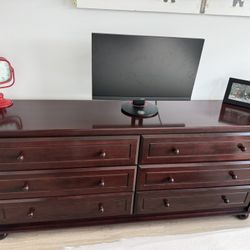 Bellini 6 drawer dresser