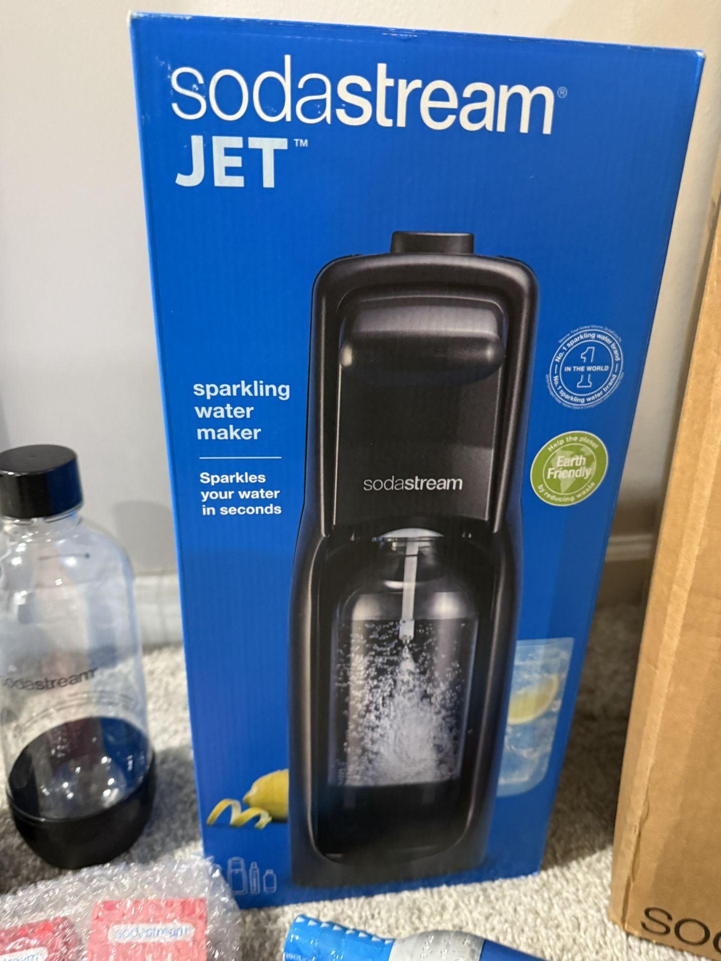 Sodastream Jet Sparkling Water / Soda Drink Maker