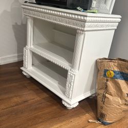 White Solid Wood ( Heavy) Shelves Really Pretty. I Love It But Don’t Have the Space For It