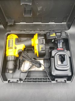 DeWalt Bundle (Drill/2 Batteries/Charger)