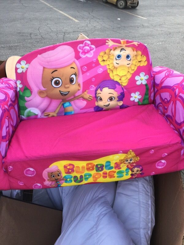 Bubble guppies couch