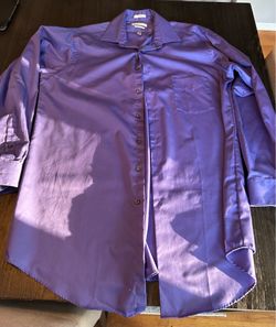 Van Heusen purple dress shirt Size 16 1/2. 35-36