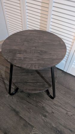 Round Side table