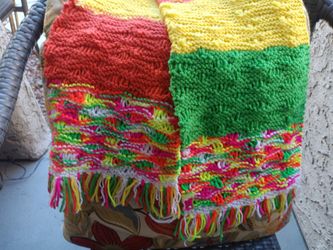 BEAUTIFUL HANDMADE SCARF!!
