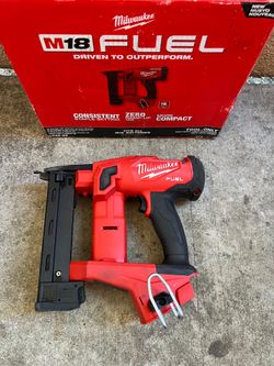 Milwaukee M18 FUEL Brushless 18-Gauge 1/4 in. Narrow Crown Stapler (Tool-Only)