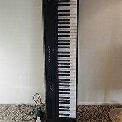 Yamaha Piano Keyboard