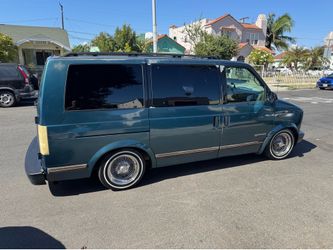 1995 GMC Safari SLE