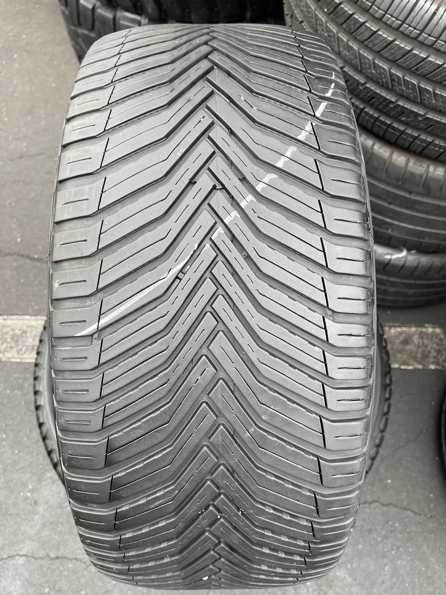 235/40/19 Michelin Tires 
