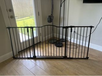Baby/ dog gate