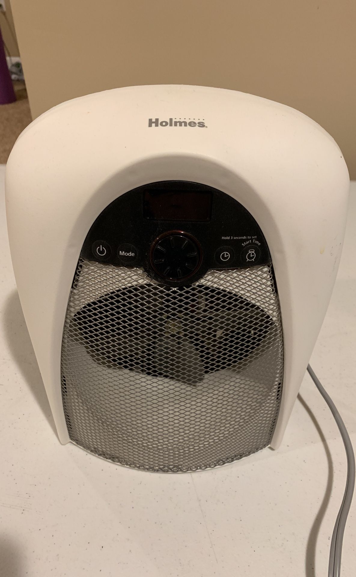 Holmes bathroom heater fan for Sale in Philadelphia, PA - OfferUp