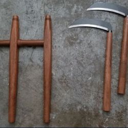 Martial Arts TRAINING WEAPONS (Tonfas & Kamas)