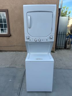 24W x 28D x 74HGE Washer Dryer Electric Stackable 2 Months Warranty
