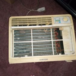 Window AC Unit Works Very Good 