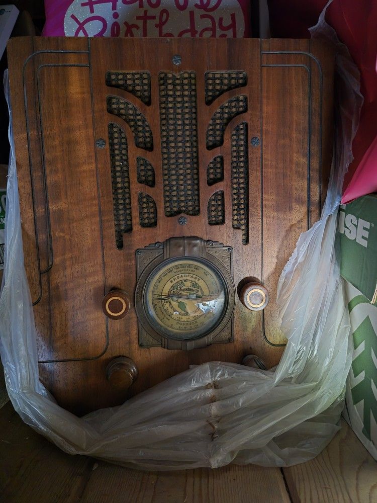 Antique RADIO