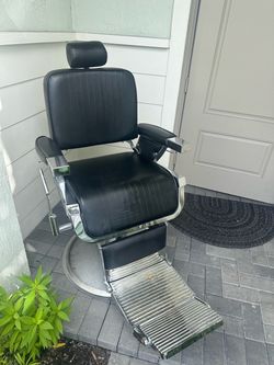 Barber Chair. NEED GONE!!