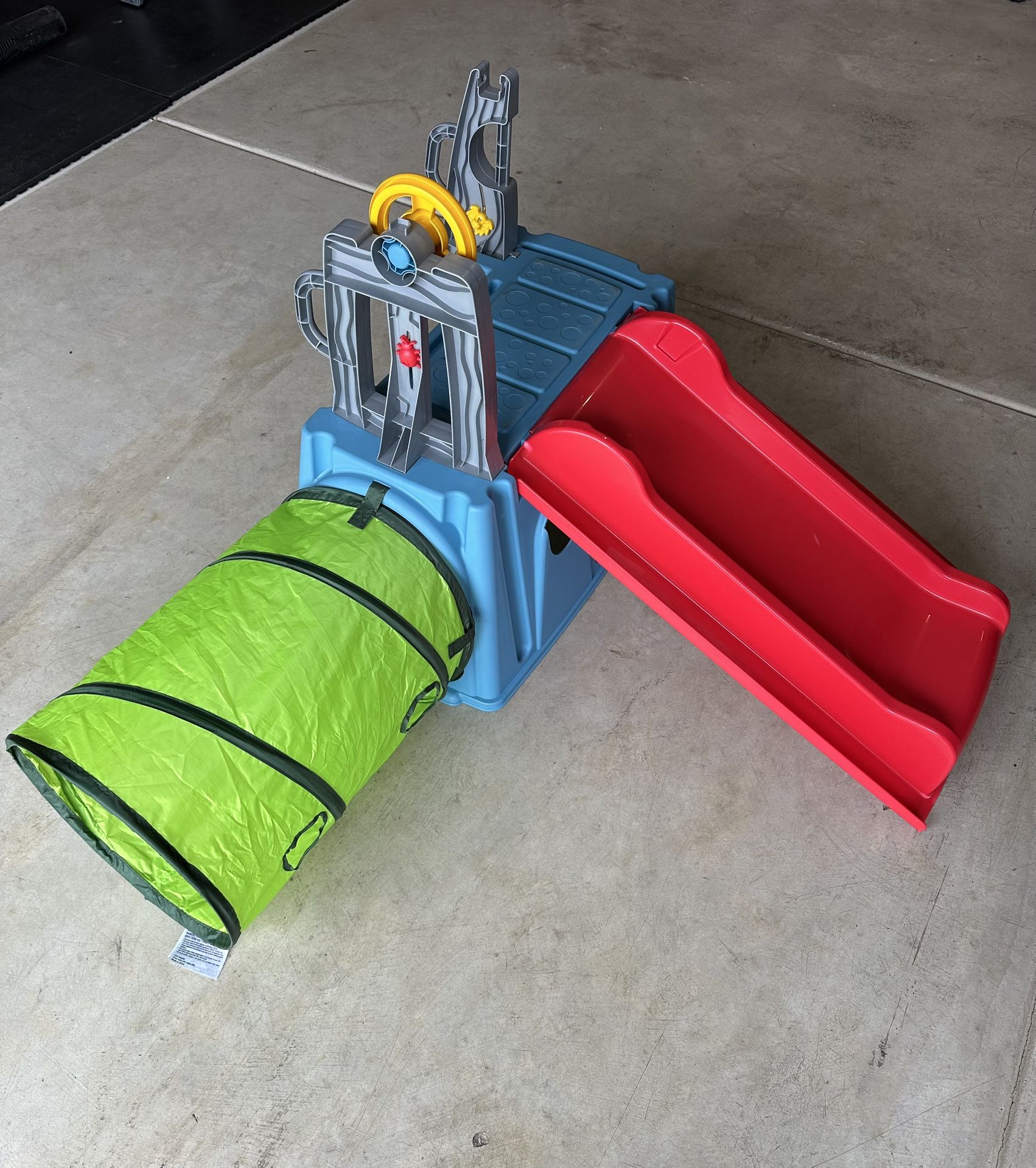 Little Tikes Easy Store Slide & Explore, Indoor Outdoor Climber Playset for Toddlers Kids Ages 1-3 Years