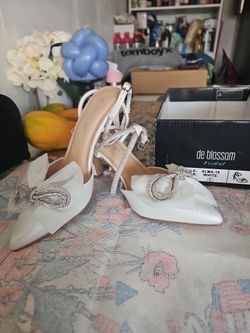 Blossom bridal shoes size 6