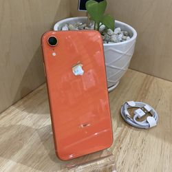 Valentines Day Special!!! iPhone XR 128 Gb Color Peach Unlocked For Any Carrier/ iPhone XR 128 Gb Liberado Para Cualquier Compañía 