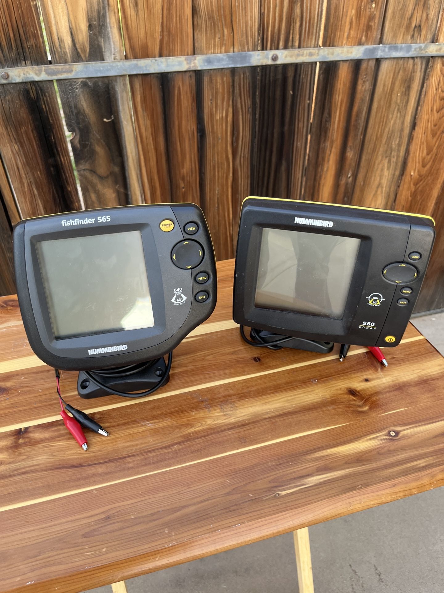 Hummingbird Fish finder 565 And 560 Sonar 2 Finders